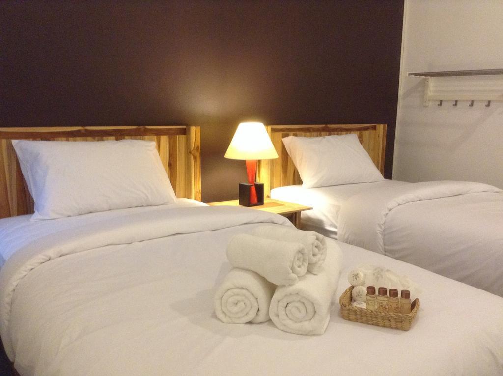 Space Ben Guest House @ Muangkao 수코타이 객실 사진