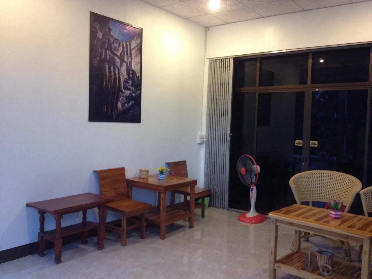 Space Ben Guest House @ Muangkao 수코타이 외부 사진